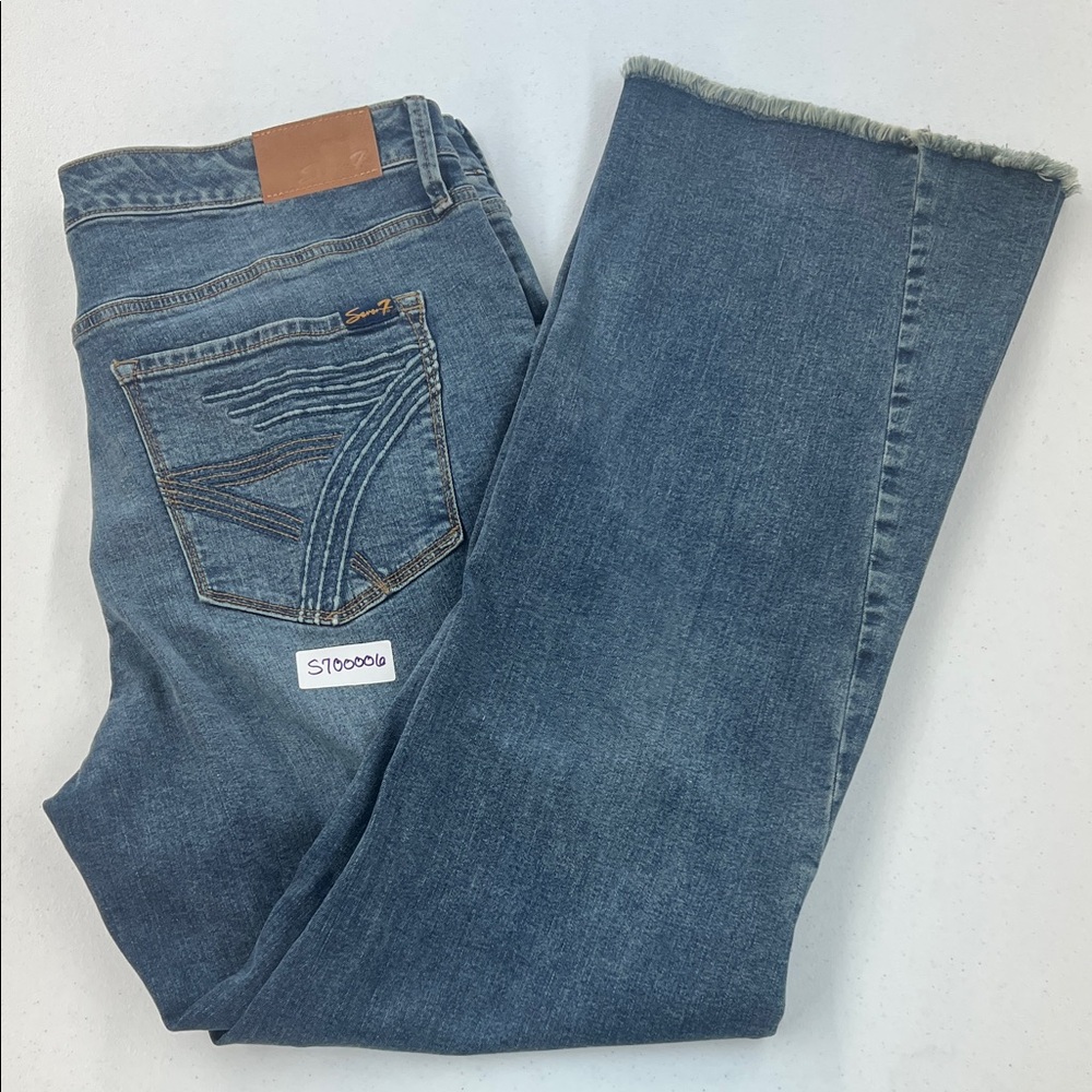 NWT Seven7 Women's Classic Blue Flare Leg Jeans Size 18